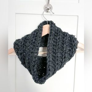 Chunky Crochet Cowl, charcoal Grey Scarf, Kids Cowl, Kids Scarf, Baby Cowl